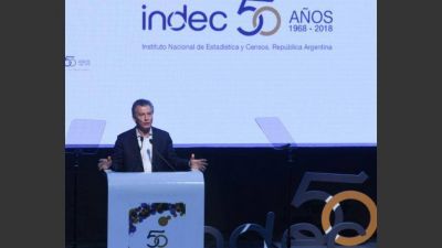 Encuestas confirman que se debilita la imagen presidencial tras el caso Triaca