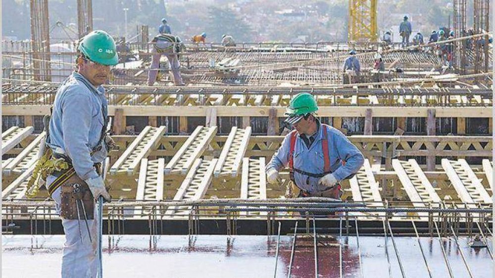 En casi un a�o, se sumaron 253.000 empleos formales, la mayor�a en el sector privado