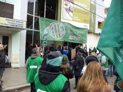 Municipales calientan la previa a la negociaci�n salarial con intendente de la Cuarta