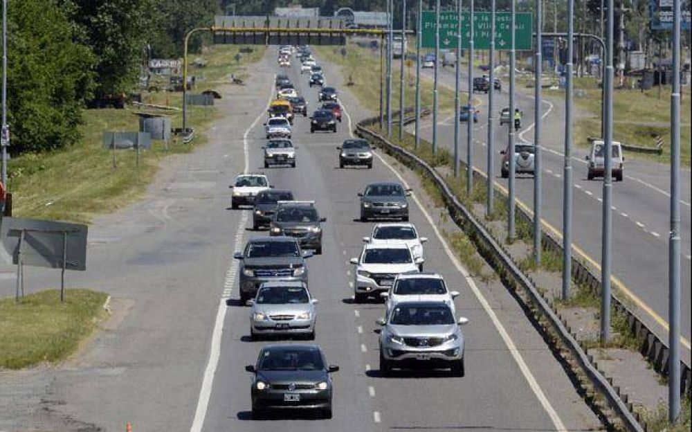 Por el recambio tur�stico rige restricci�n de camiones en la Autopista y rutas atl�nticas bonaerenses