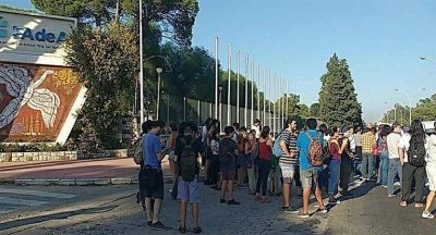Nuevo conflicto por despidos de estatales: 