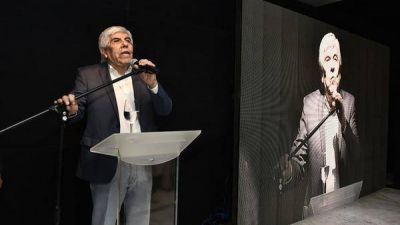 Hugo Moyano: 
