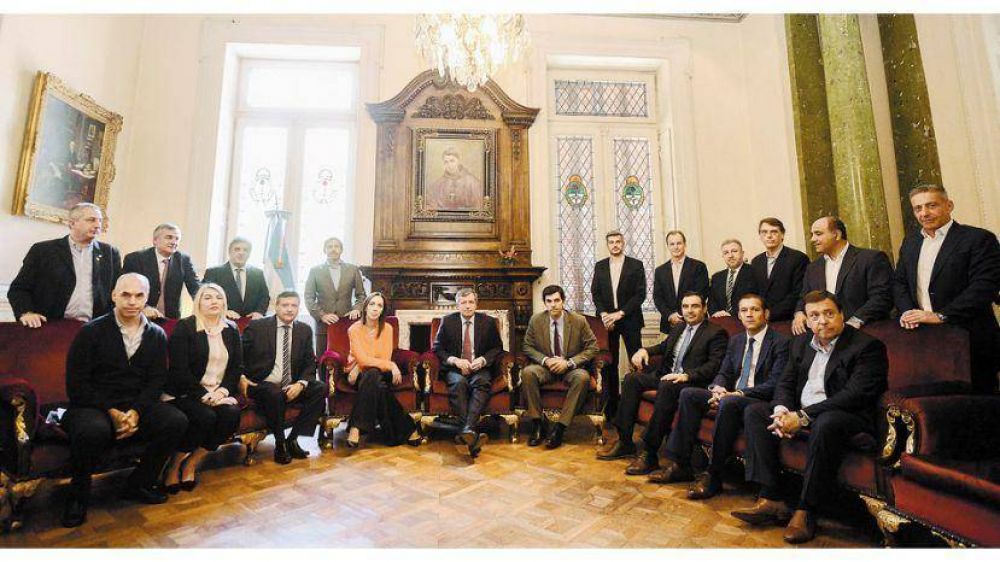 Comienza discusi�n por el rojo de las 13 cajas jubilatorias y hablan de gradualismo
