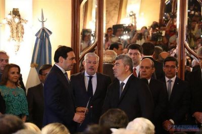 Vald�s reunir� a su gabinete para trazar pol�ticas de obras y desarrollo productivo