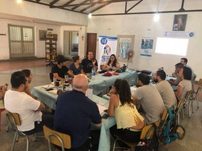  Contin�an los preparativos para el II Encuentro Nacional de Juventud