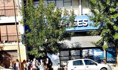 En La Plata despidieron a cinco trabajadores de ANSES y entre ellos hay un discapacitado