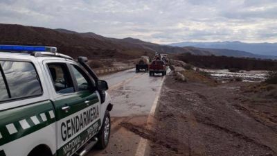 M�s de 500 camiones esperan la apertura del paso en Uspallata