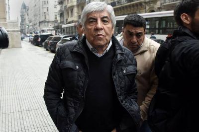 Hugo Moyano: 