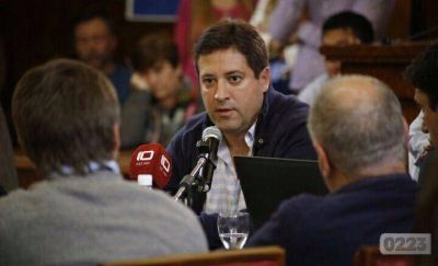 Mourelle: �Si pasa, pasa o problemas de rumbo?