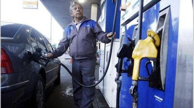 Siguen los aumentos en las naftas pero, por ahora, no afectan el volumen de ventas