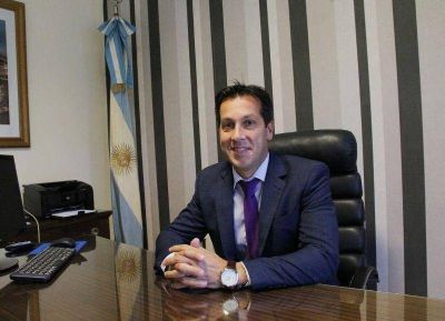 Rojas repudia el paro de transportistas y se enfrenta a los trabajadores