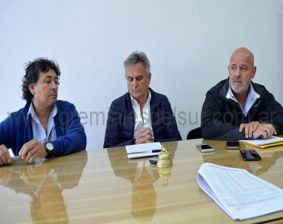 Firman acuerdo por cl�usula gatillo en el sector mercantil