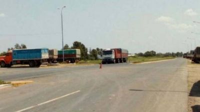 Por las protestas, baj� 74% el ingreso de camiones a puertos