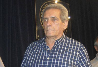 Acu�a se baj� de la marcha de Moyano: 