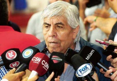 El timing de Moyano: su dardo a Franco Macri y su pelea con Kirchner