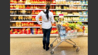 Aumentar�n los alimentos hasta un 6% y se redujo el consumo en hipermercados