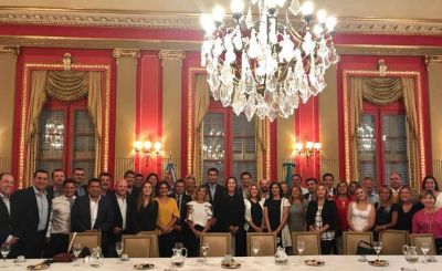 Reforma Judicial, voto electr�nico y creaci�n de nuevos municipios, en la agenda de Cambiemos