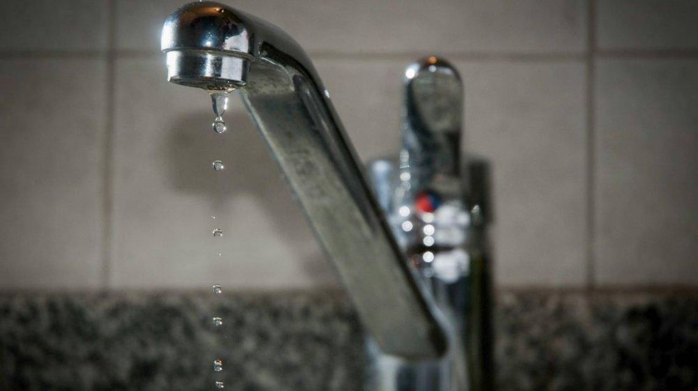 El agua tambi�n tiene su tarifazo: AySA pide una suba de un 68% a lo largo del a�o