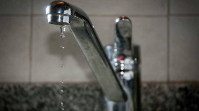 El agua tambi�n tiene su tarifazo: AySA pide una suba de un 68% a lo largo del a�o