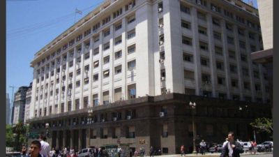 La econom�a creci� 2,8% durante 2017 y estiman una desaceleraci�n para este a�o