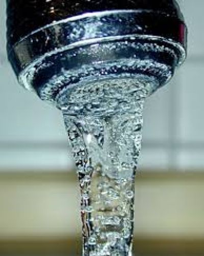 Tarifas de agua subir�n un 26% desde mayo