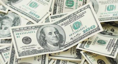 El d�lar trep� 13 centavos a $ 20,18 en medio de la huelga bancaria y feriado en EEUU