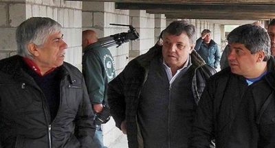 Dilema de Moyano ante el 21-F: convocar al paro nacional o no