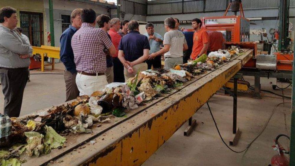 San Mart�n busca soluciones para la basura en municipios del Conurbano