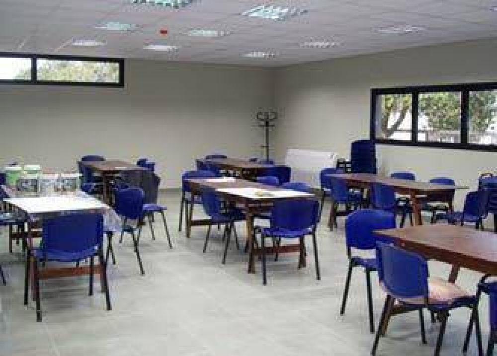 Prevn reconvertir 39 escuelas rurales bonaerenses en centros de capacitacin