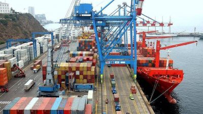 El d�ficit comercial acumula trece meses en rojo