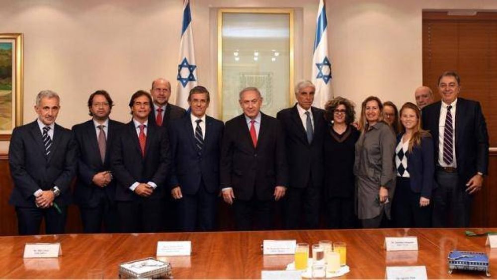 AMIA junto a una importante delegacin de lderes que recorri el Estado de Israel