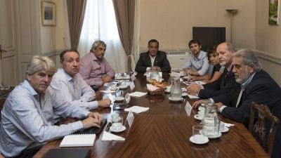 C�mo cambi� la mesa nacional con los docentes a partir del decreto que firm� Mauricio Macri