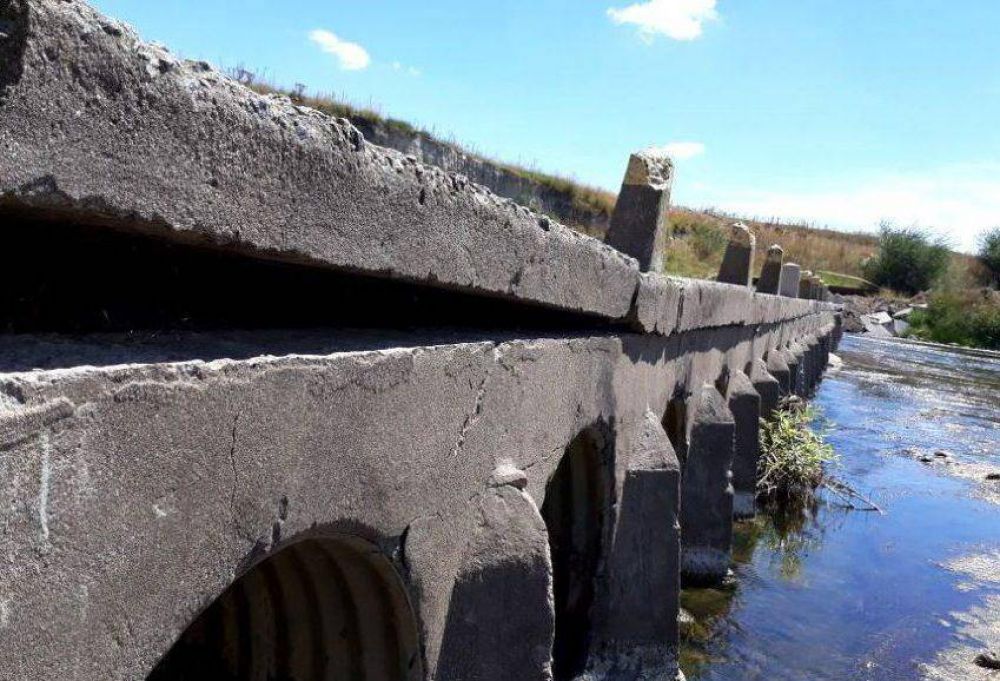 Por indicaci�n de Vialidad provincial, el Puente �La Balsa� permanece cerrado al tr�nsito