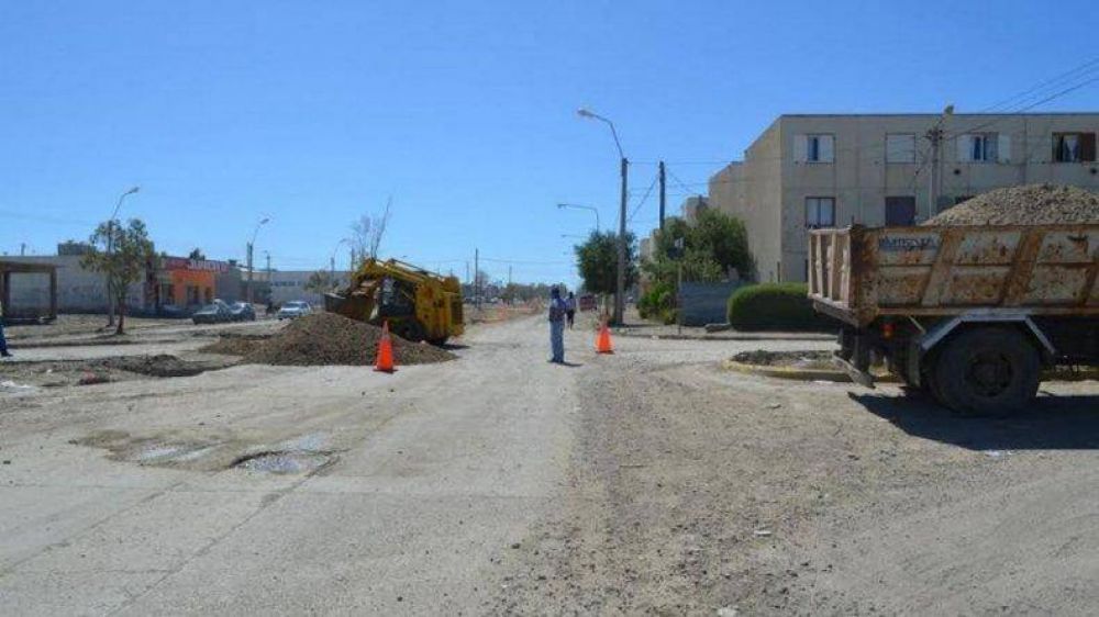 El municipio firm un convenio con Nacin para repavimentar calles destruidas por el temporal
