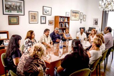 ATE y los despedidos del Posadas crearon una comisi�n de lucha
