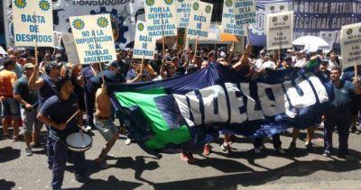 Por las importaciones, cierra otra metal�rgica y despide 120 empleados