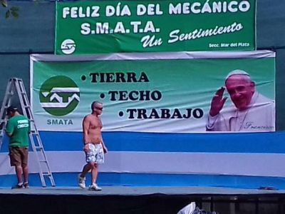 Trabajadores de SMATA celebran su d�a junto al Obispo Gabriel Mestre