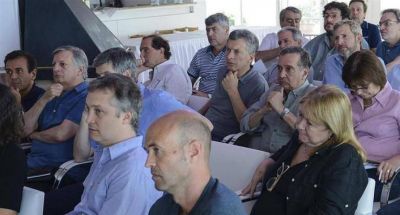 El Gobierno no consigue levantar su imagen por tercer mes consecutivo, seg�n estudio