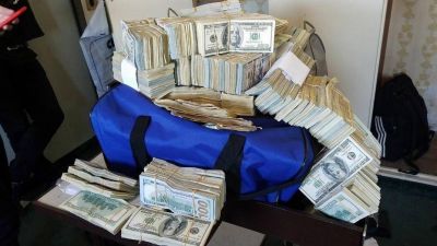 Guerras comerciales, acusaciones y millones tras la venta de datos secretos de la AFIP