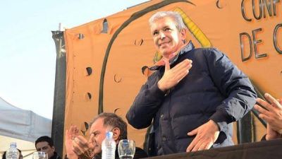 Renovaci�n del PJ: Juli�n Dom�nguez levanta el perfil y apuesta a construir un liderazgo de consenso que trascienda al peronismo