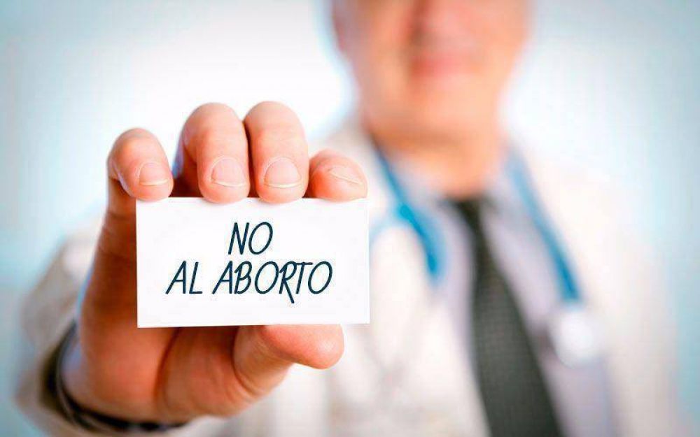 M�dicos cat�licos: no pueden obligar a actuar en contra del derecho a la vida