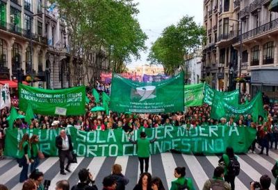 Proponen un refer�ndum para decidir sobre la despenalizaci�n del aborto