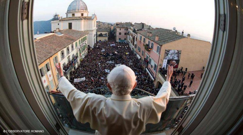Un da como hoy hace 5 aos Benedicto XVI se despidi como Sumo Pontfice