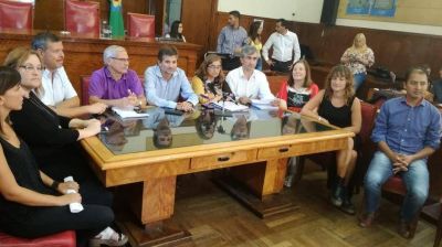 Basura: la oposici�n denuncia 