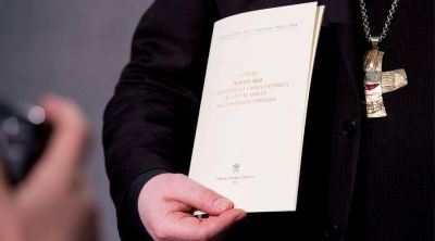El Vaticano reafirma que la salvaci�n de Cristo se recibe en la Iglesia