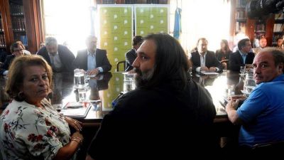Docentes volvieron a rechazar una nueva oferta salarial del Gobierno