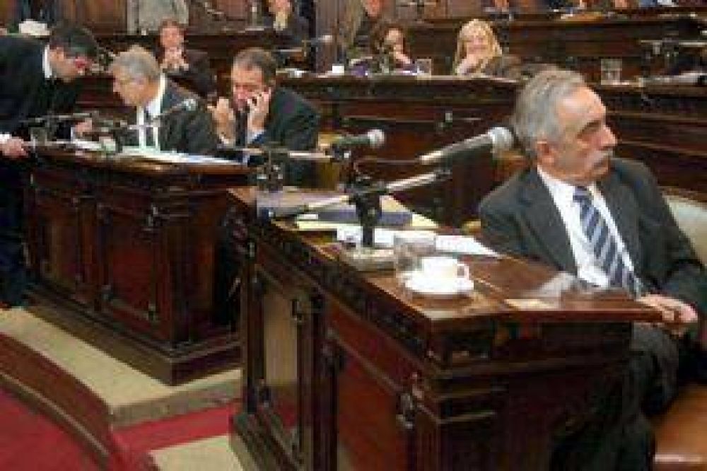 Una picard�a casi le permiti� al cobismo bajar la ley de Vivienda