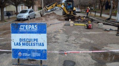 Cuatro barrios con problemas de agua por roturas