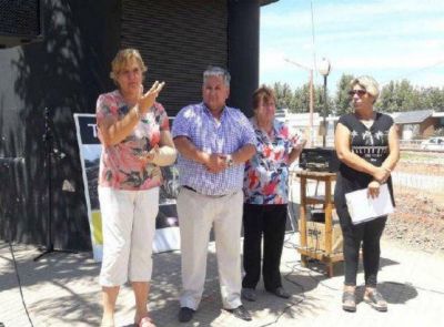 Timb�es inaugur� el primer tramo de su colectora cloacal