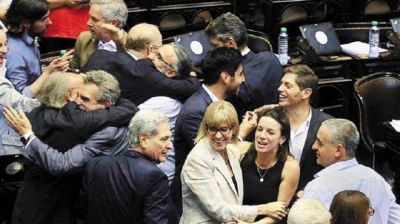 Gobernadores del PJ y el massismo arman equipo para debatir la coyuntura